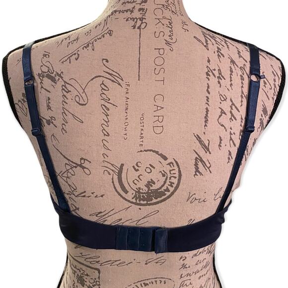 Undies Classic Underwire Microfiber Adjustable T-Shirt Bra 36C - Picture 3 of 3